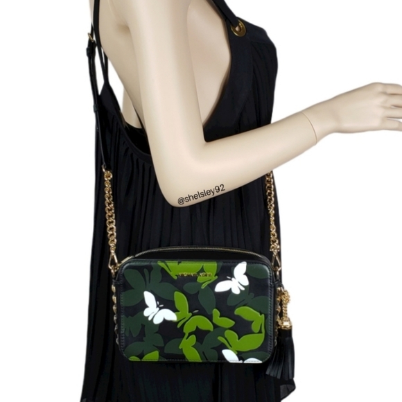 ⚠️LAST 1⚠️ Michael Kors Butterfly Camera MD Crossbody - Picture 8 of 10